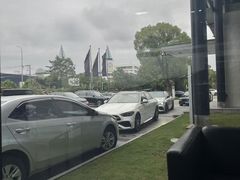 -上海星瀚奔驰4S店(红柳路店)