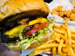 -The Habit Burger Grill 哈比特汉堡(复兴soho店)
