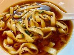 宽面-天下三绝 牛肉面/红酒