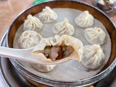 -清真老铁家灌汤包