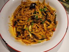 -亲回家吃饭餐厅(黄陂店)