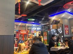 -老街烧烤大排档·地道湖北菜·龙虾馆(汉口火车站店)