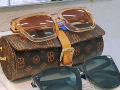 -潘多拉眼镜·蔡司依视路明月(潘家园店)