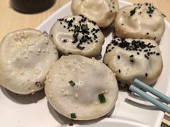 -小杨生煎(浦江欢乐颂店)