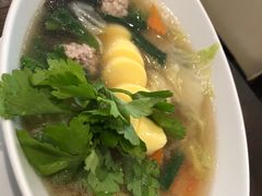 -Chom Cafe and Restaurant