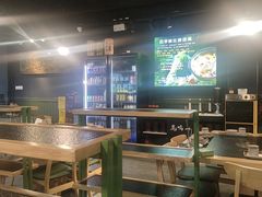 -鹿鸣山草本茶香火锅(园西路店)