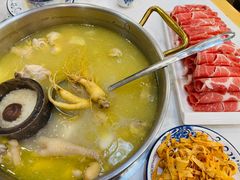 -朴小妹人参鸡汤火锅(长白山万达店)