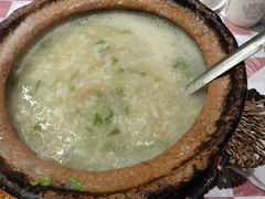 -老街烧烤大排档·地道湖北菜·龙虾馆(汉口火车站店)