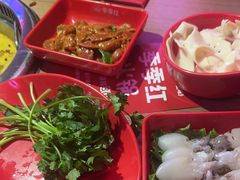 -季季红火锅(丰城洪客隆店)