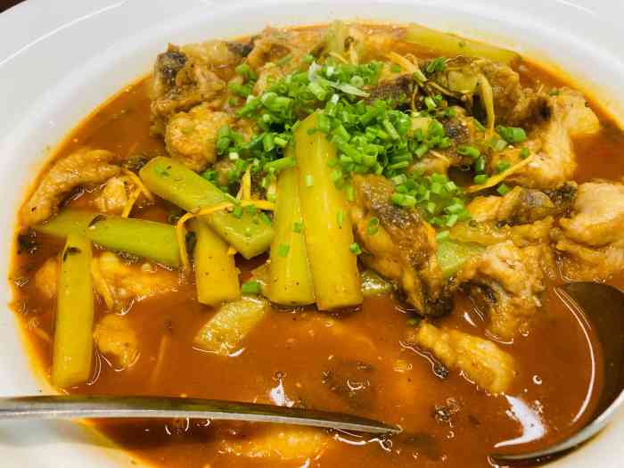 万绣园鱼鲜馆(健德门店)-"位置方便 就在健德门桥西北角一个小院内.