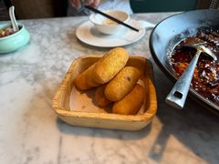 -雀蓝川菜(奥体广场店)