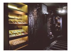 -泰·菩提树下[泰式按摩x精油SPAx肩颈头疗](新景店)