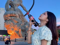 -巴陵广场