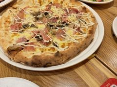 -城市大道红炉披萨烘焙坊