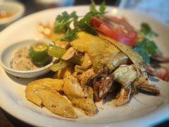 -大头虾越式风味餐厅(光明广场店)