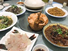 -老码头黑皮肘子锅包肉(赣水路店)