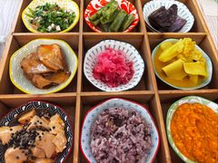 -轻蔬不用等·素食(江苏路店)