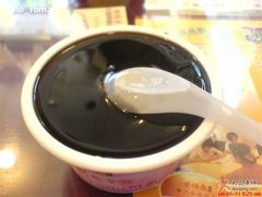 -黄振龙凉茶馆