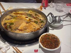 -七欣天香辣蟹火锅(闵行浦江欢乐颂店)