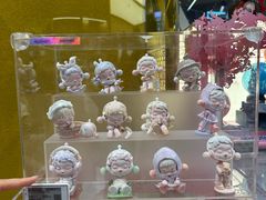 -泡泡玛特POPMART (北京超极合生汇店)