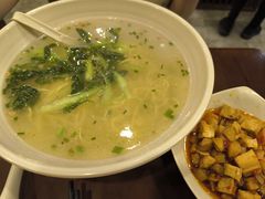 -东泰祥生煎馆(陕西南路店)