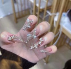 -ZX·美睫设计师汇聚店