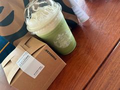 -星巴克臻选(深圳龙华红山天虹店)