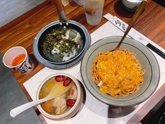 -蟹黄鱼·海派深夜面馆(巨鹿路店)