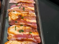 -山川小町·极番烧肉(新地假日广场店)