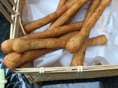 茴香小油条-王家渡火锅店(棕榈泉店)