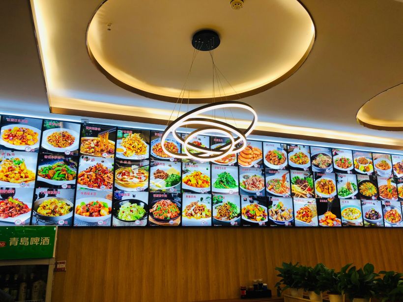 性价比很高的东北菜——老边私房菜 老边饺子馆位于王子商业街这 可以