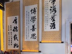 -荒岛实景沉浸密室(江汉路1店)