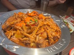 -胖哥俩肉蟹煲(济南世茂国际广场店)