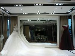 点击看大图 私人试衣间 享受定制服务-韩国天使嫁衣婚纱礼服馆(上海旗舰店)
