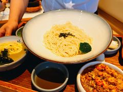 蟹粉小龙虾拌面-馋三尺蟹粉小笼(人民广场店)