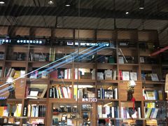 -百新书局(尚悦湾店)