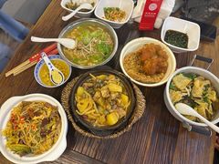 -丽丽三鲜螺蛳粉(田林路店)