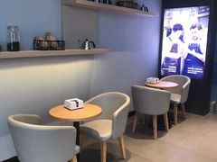 用餐区-瑞幸咖啡(新浩e都店)