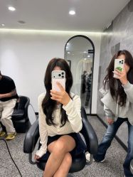 -SWANK SALON