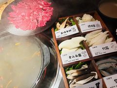 -芸鲜季·云南野生菌餐厅· 云南风物味研社(闵行店)
