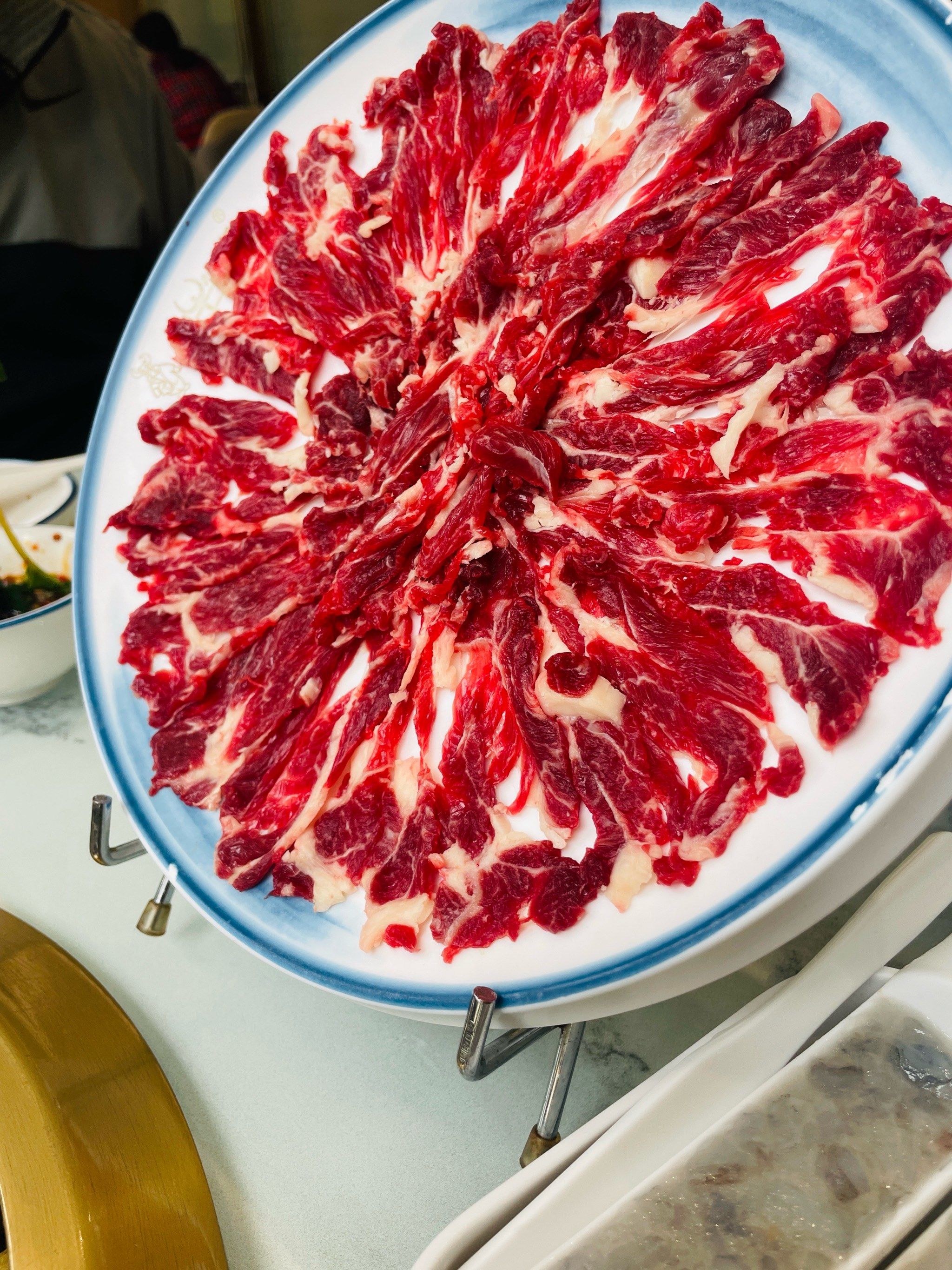 肥牛先生味道不错,服务好