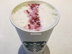 樱绽草莓茶拿铁-星巴克(天津SM城市广场店)