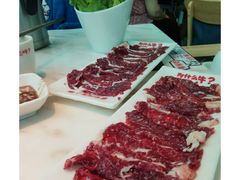 现切鲜嫩牛肉-为什么牛潮汕牛肉火锅(中信广场店)