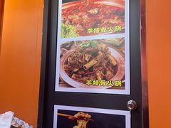 -海盗船. 龙虾烧烤. 酒馆