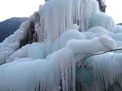 -大平台龙居瀑布旅游区