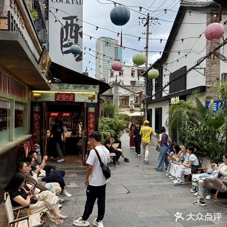 昆明！！市集火锅好吃到惊掉下巴！！！