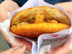 鲜肉里脊锅盔-军屯锅魁(城市花园店)
