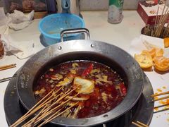 -钢管厂五区小郡肝串串香(奥克斯广场锦城万达店)