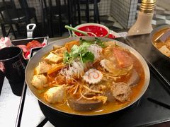 招牌臭臭锅-8锅臭臭锅·正宗台湾小火锅(中心五路店)
