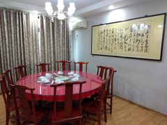 包厢-清真磊磊烧烤老店(饮虎池街34号店)